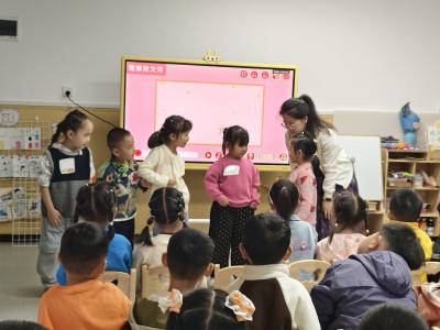 东湖雅居分园举行新教师“过关课”考核