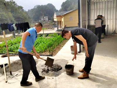 深山豆腐坊见证干群“一家亲”