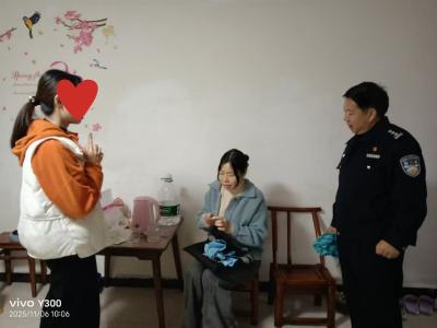 秋日暖心访 织密“心”防线——营盘社区筑牢秋季精神健康安全网