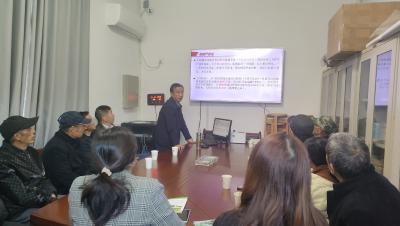 搭建农技服务“直通车” 为种植户送上“及时雨”