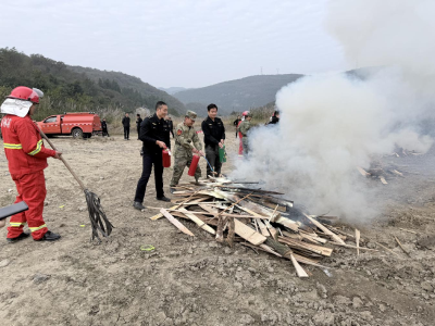 分乡镇开展森林防灭火实操演练 筑牢绿色生态“安全墙”