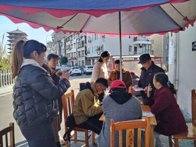 医保服务进社区 便民利民暖人心