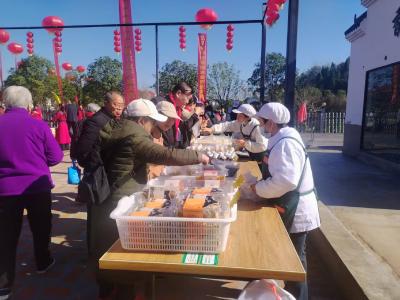 鸦鹊岭镇金和村：嘉馥农场盛大开业 农旅融合喜结硕果