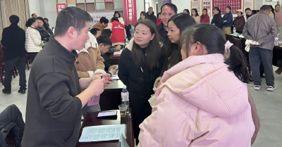 家门口揽才，幸福“职”达三斗坪