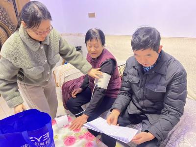 夷陵区鸦鹊岭镇：家庭医生入户随访 关爱健康温暖人心