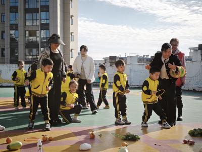 大手小手圈圈乐！望江社区联合二十二幼儿园共庆世界儿童日