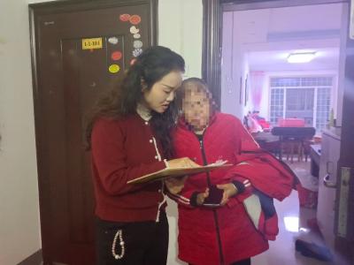 敲门行动暖人心 服务宣传零距离