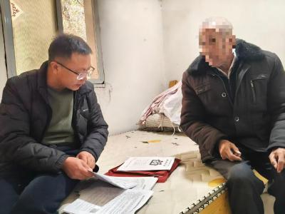 入户走访察民情 政策宣讲暖民心