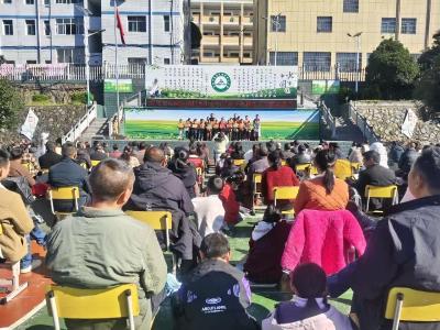 邓村派出所进校园 织密安全防护网