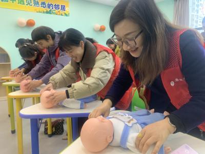 润城社区：动手学技能 安心促就业