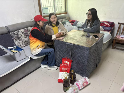 妇联携手社区，温情慰问暖人心