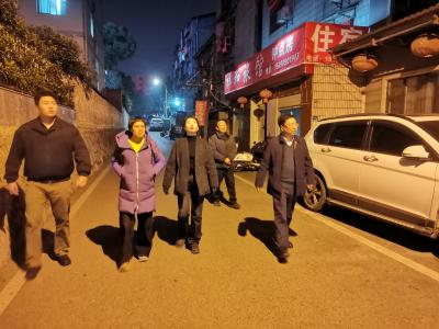 夜间巡查不松懈 秸秆禁烧护蓝天