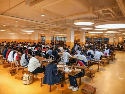 夷陵学子闪耀宜昌市青少年科技大赛