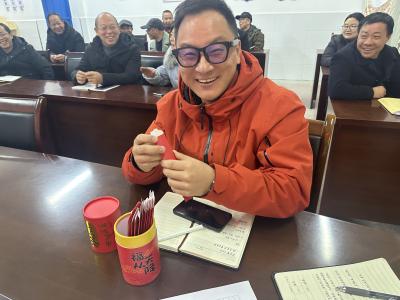 四季幸会，心光闪耀！下堡坪小学解锁教师幸福密码