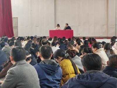 家校携手育新苗 青春护航助成长