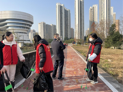 洁净家园迎元旦 梅子垭水库展新颜