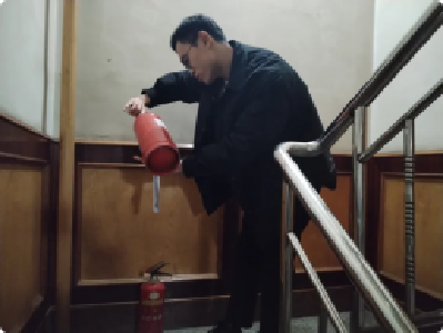 “检查+宣传”双管齐下 消除隐患保平安