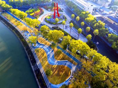 区委理论学习中心组开展集体学习 深入学习贯彻党的二十届四中全会精神