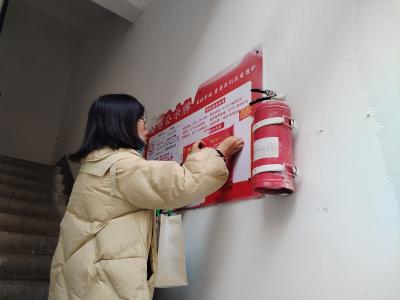 文明过节不添“焰”  平安社区共守护