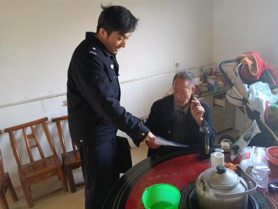 入户宣传反电诈 守护居民钱袋子