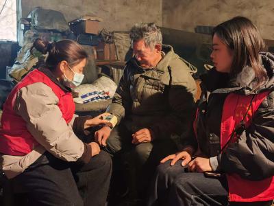 志愿服务筑起“暖心拐杖”守护银龄安康