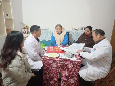 社区联动解民忧 雪中义诊暖人心