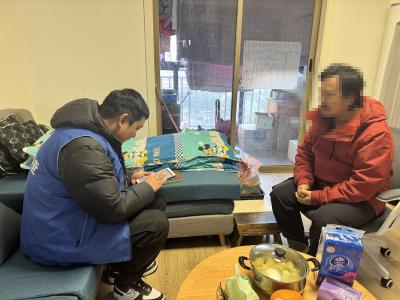 丁家坝社区开展劳动力调查入户工作