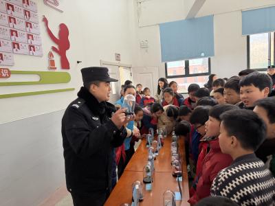 禁毒宣传进校园 守护童心筑防线