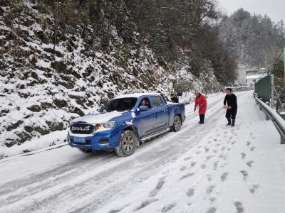 银装素裹，温暖行动