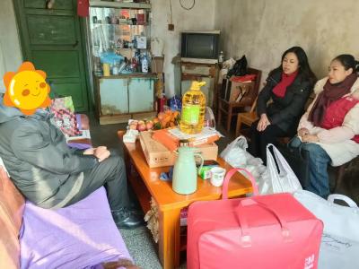 慈善暖流润心田 物资精准送上门