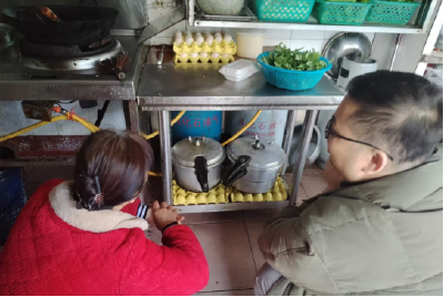 开展消防安全检查 筑牢安全防线