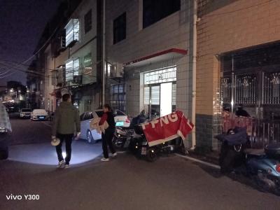 开展夜间专项巡查 筑牢大气污染防治与消防安全“双防线”