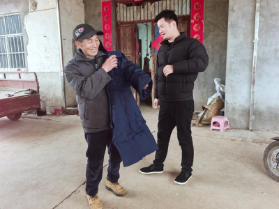 鸦鹊岭镇：寒冬送温暖 真情暖民心