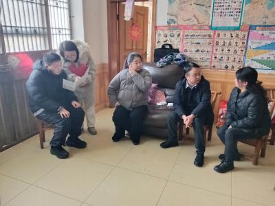 港虹社区：就业服务进小区 惠民暖心“零距离”