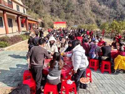 村社欢聚迎新春 桃源盛宴庆丰年