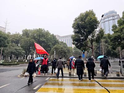 雪落夷陵 志愿红以雪为令守护平安