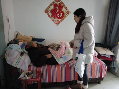兴安社区：寒冬心系桑榆 上门慰问暖心