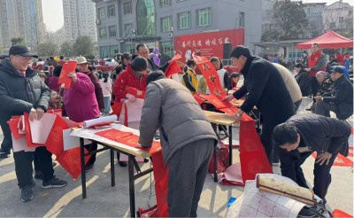 善行夷陵·情暖万家 夷陵区举行“慈善进社区”活动