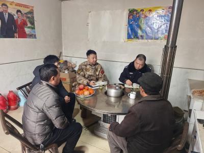 雾渡河镇：政考家访暖民心 严把兵员政治关