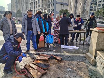 锦湖社区：党建引领办实事 腊味飘香暖民心