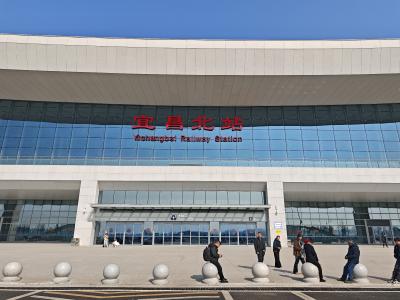 【新春走基层】大年初一暖意浓 宜昌北站贴心服务守护团圆出行路