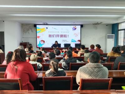 寒托暖童心 服务解民忧