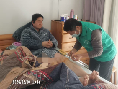 锦湖社区：医共体服务暖人心 家庭医生上门解民忧