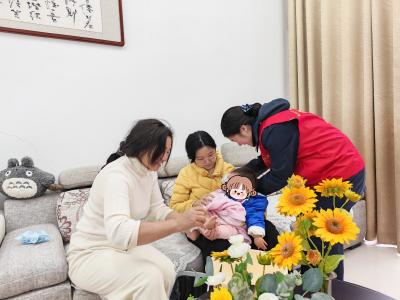 小小驿站暖童心 返程路上显温情