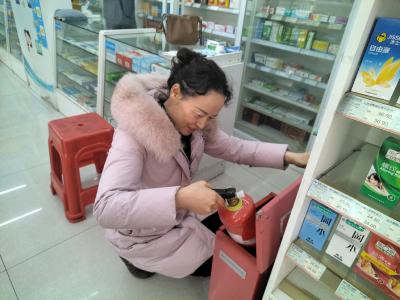 黄金卡社区：筑牢安全防线 守护平安家园