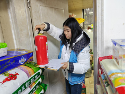 东城社区：“小网格”守护“大平安”