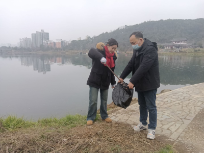 平湖社区：干干净净迎新春 健健康康过大年