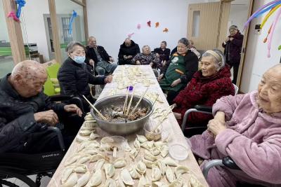 传承民俗迎小年 暖心陪伴护安康