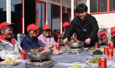 【新春走基层】甜自长江来 橙香漫三峡
