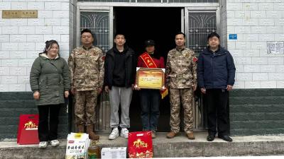 邓村乡红桂香村开展拥军优属慰问活动